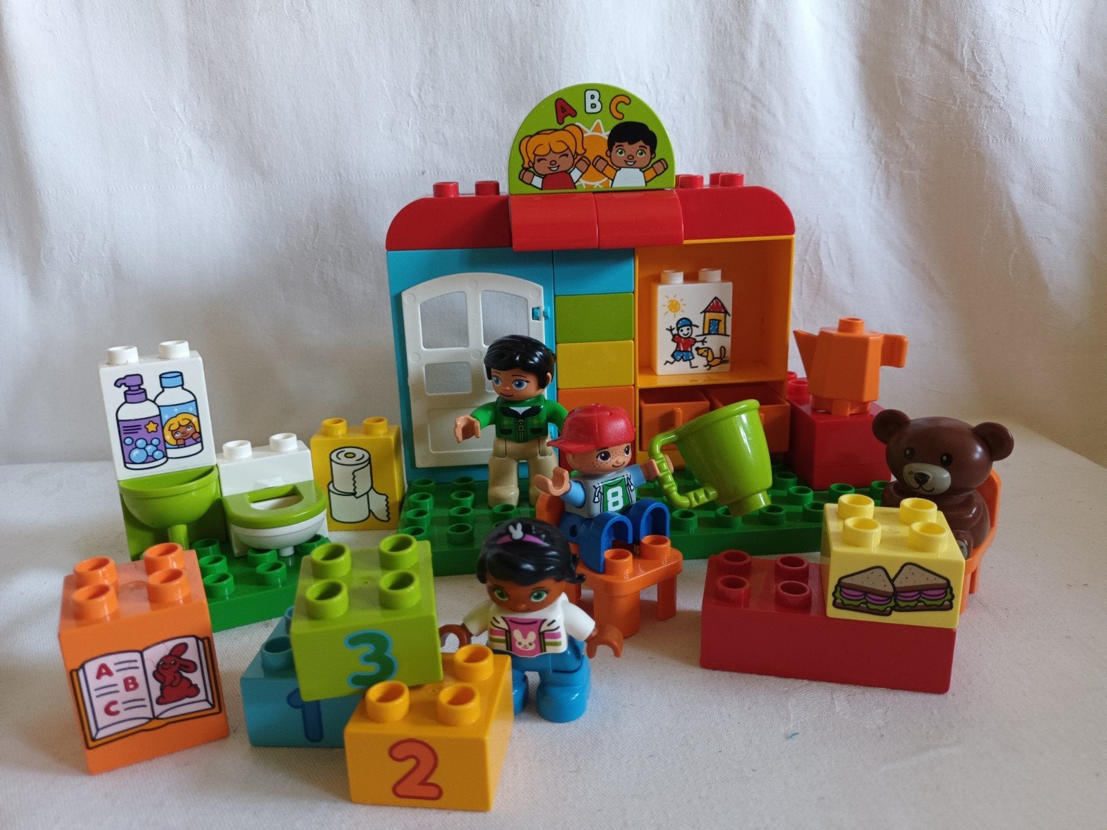 Duplo My Town set 10833  Kleuterklas, Kinderen en Baby's, Speelgoed | Duplo en Lego, Zo goed als nieuw, Duplo, Complete set, Ophalen of Verzenden