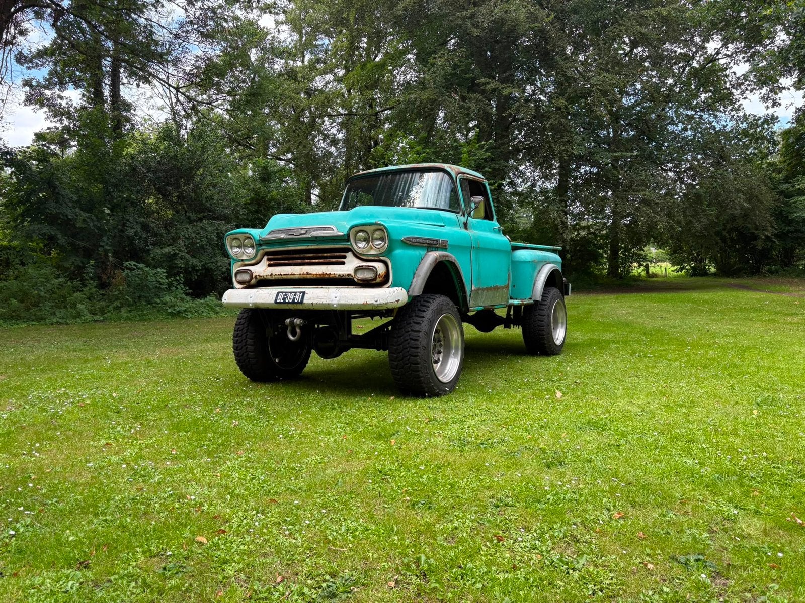 Zeer brute chevrolet  apache napco 1959 patina, 183 pk, Particulier, Geïmporteerd, 2060 kg