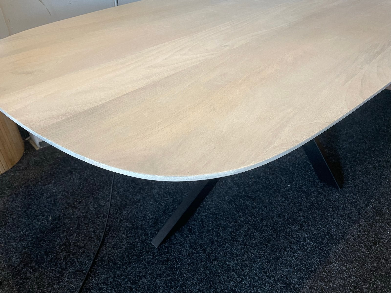 Deens ovale eettafel 220x100 massief hout spinpoot, Huis en Inrichting, Ophalen, 100 tot 150 cm, Vijf personen of meer, Ovaal