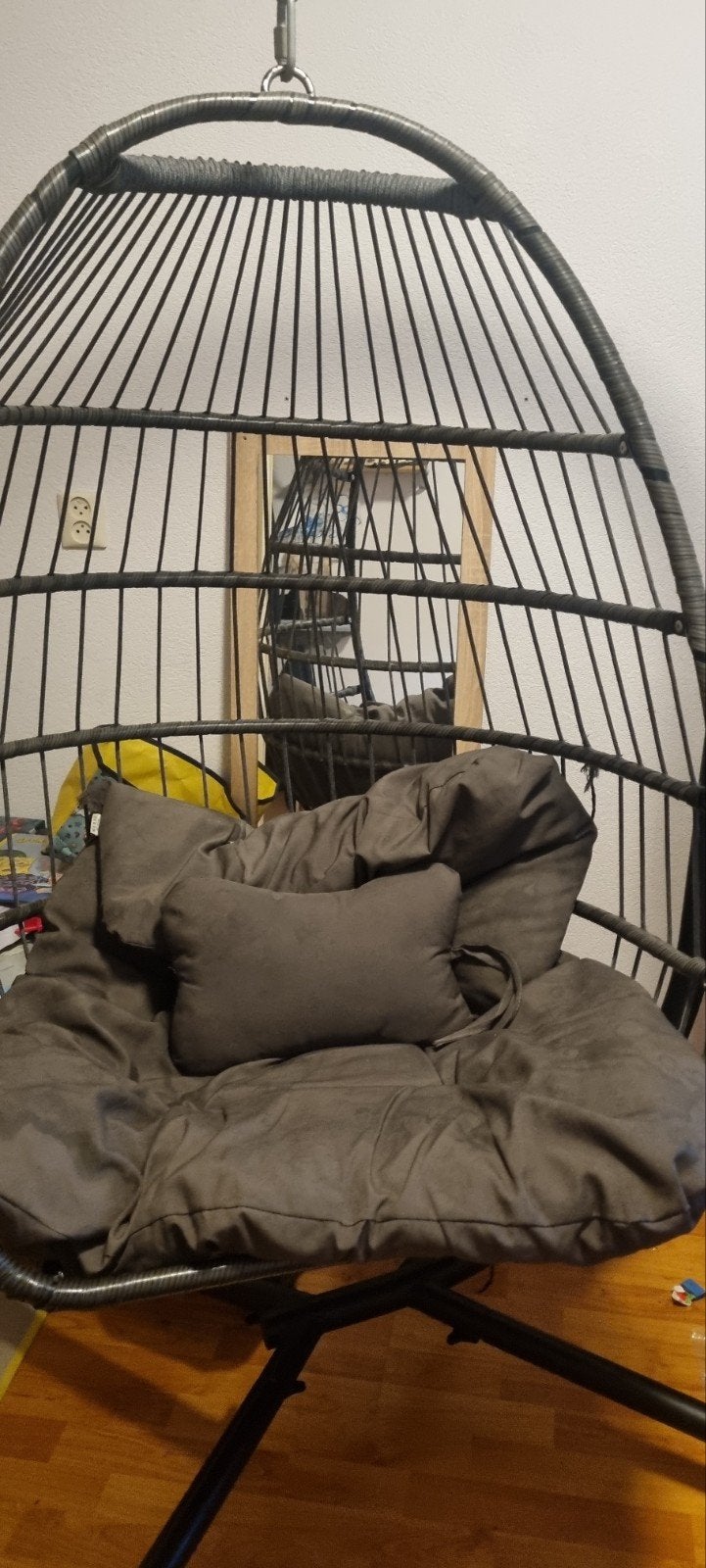Vita 5 egg hangstoel met kussen, Huis en Inrichting, Stoelen, Modern, Comfortabel, Gebruikt, Ophalen of Verzenden, Stof