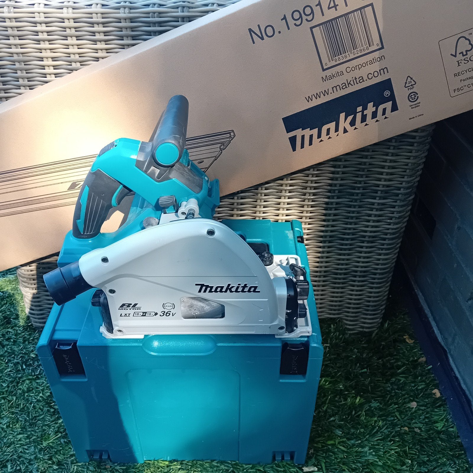 Makita DSP600 invalzaag 36V ( 2x18V ) geleiderail, Ophalen, 1200 watt of meer, Invalzaag, 30 tot 70 mm