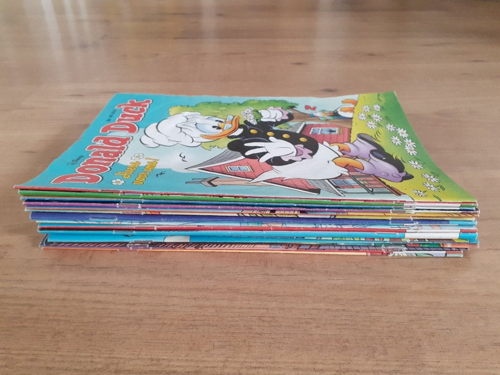 Gratis* stapeltje Donald Duck (2023), Meerdere stripboeken, Ophalen of Verzenden, Zo goed als nieuw