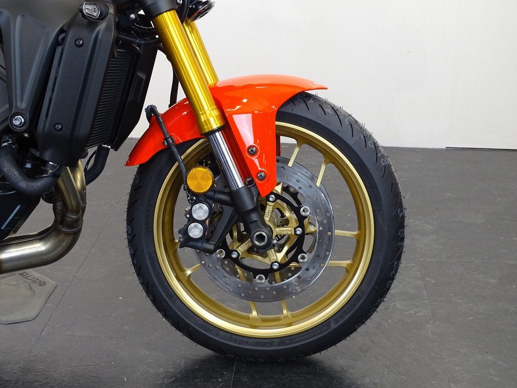 Yamaha XSR 900, Motoren, Bedrijf, Naked bike