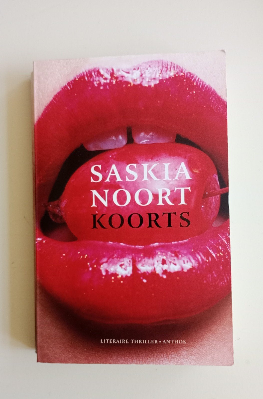 Saskia Noort - Koorts (Literaire thriller), Ophalen of Verzenden, Gelezen, Saskia Noort, Nederland