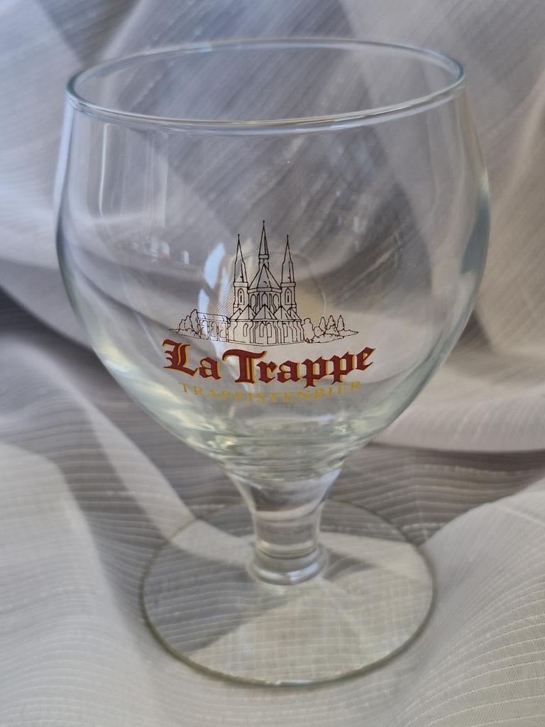 LA TRAPPE glas nr. 2, Ophalen of Verzenden, Zo goed als nieuw, Bierglas