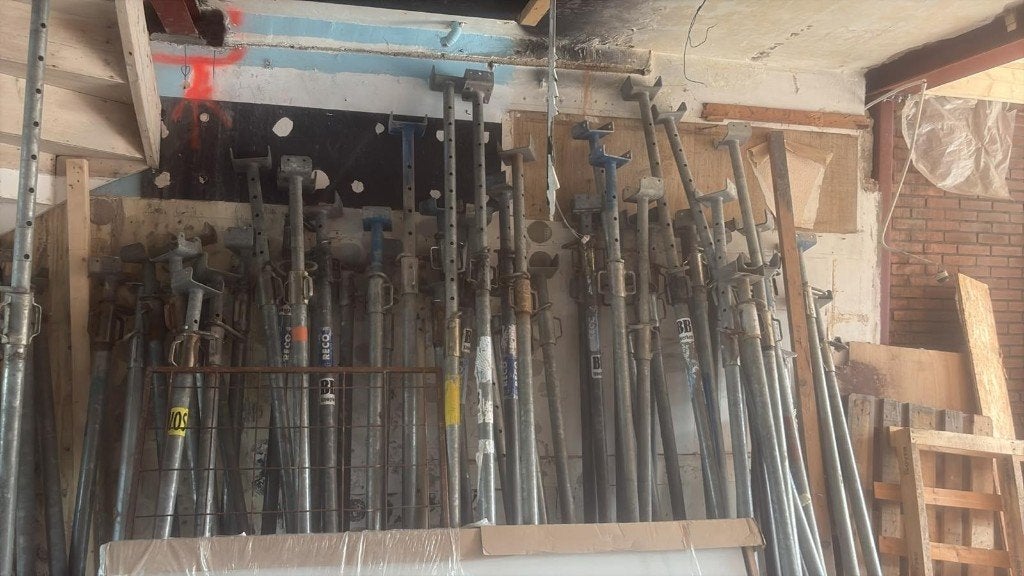 Gegalvavaniseerde Bouwstempels te koop (40-60 stuks), Ophalen, Gebruikt, 250 mm of meer, Overige typen