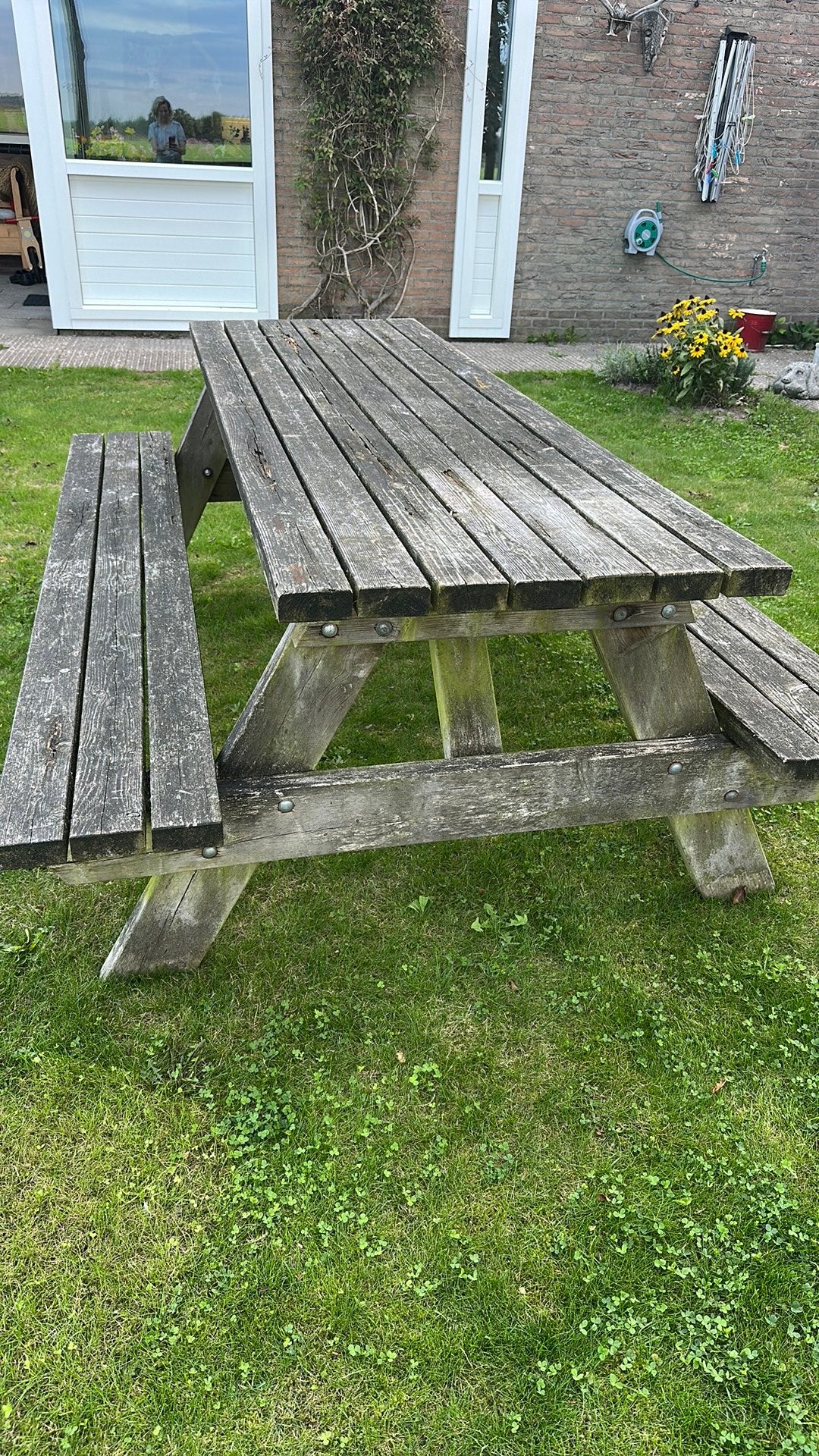 Grote robuuste picnic tafel. Hout, Ophalen, Gebruikt, Rechthoekig, Hout