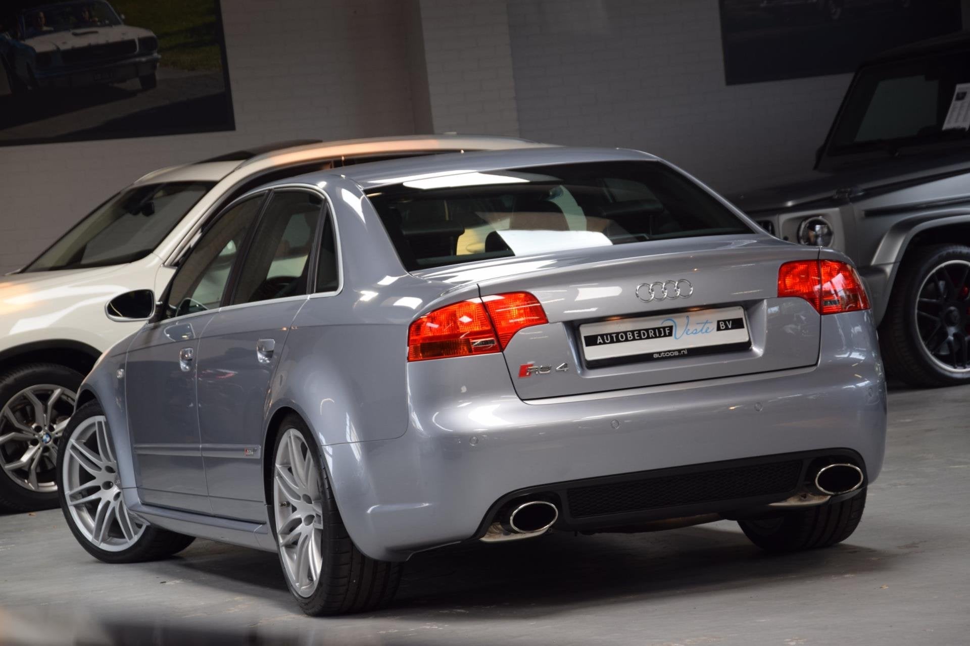 Audi RS4 Sedan 4.2 V8 RS 4 Quattro *Uniek* Keramisch|Schaals, Gebruikt, Leder, Bedrijf, Handgeschakeld