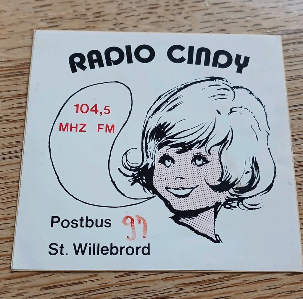 Sticker radio Cindy piraat zendamateur, St. WILLEBRORD, Ophalen of Verzenden, Zo goed als nieuw