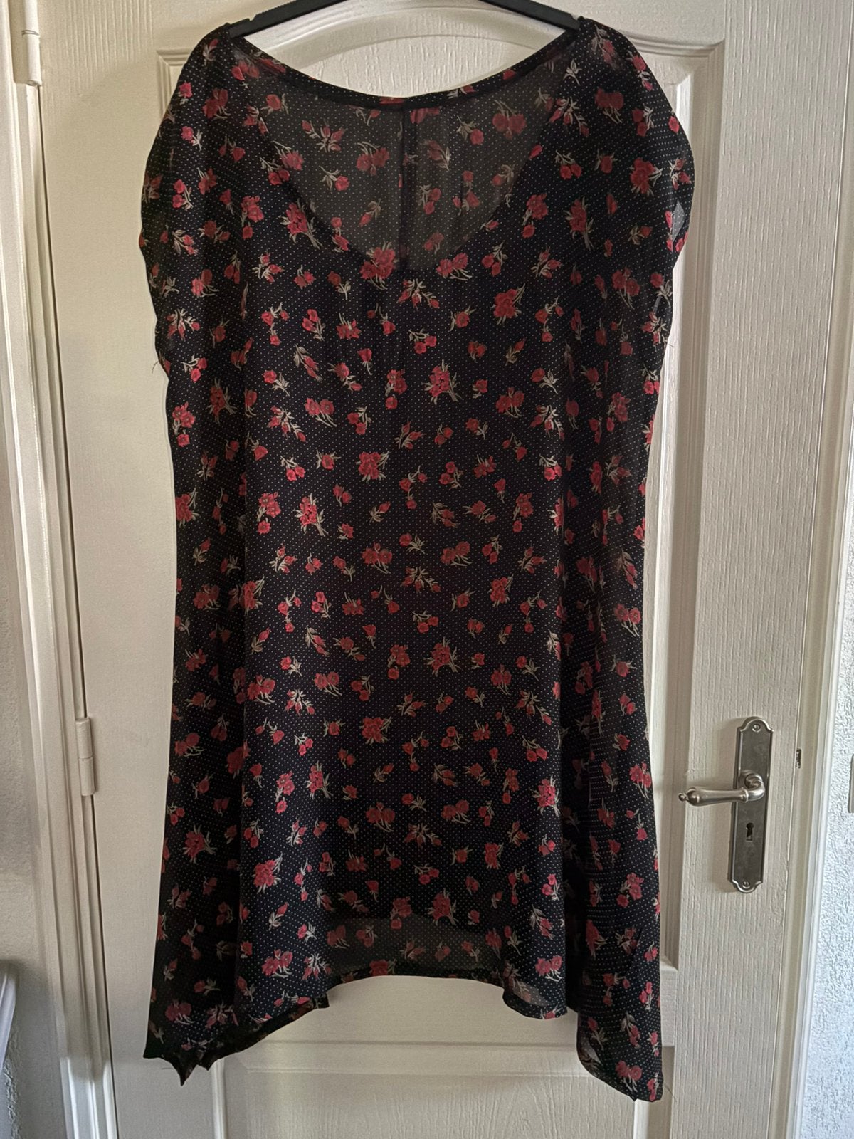 Tuniek 56/58 alijn zwart/rood/groen polka dot valt ruim, Kleding | Dames, Grote Maten, Ophalen of Verzenden, Nieuw, Zwart, Blouse of Tuniek