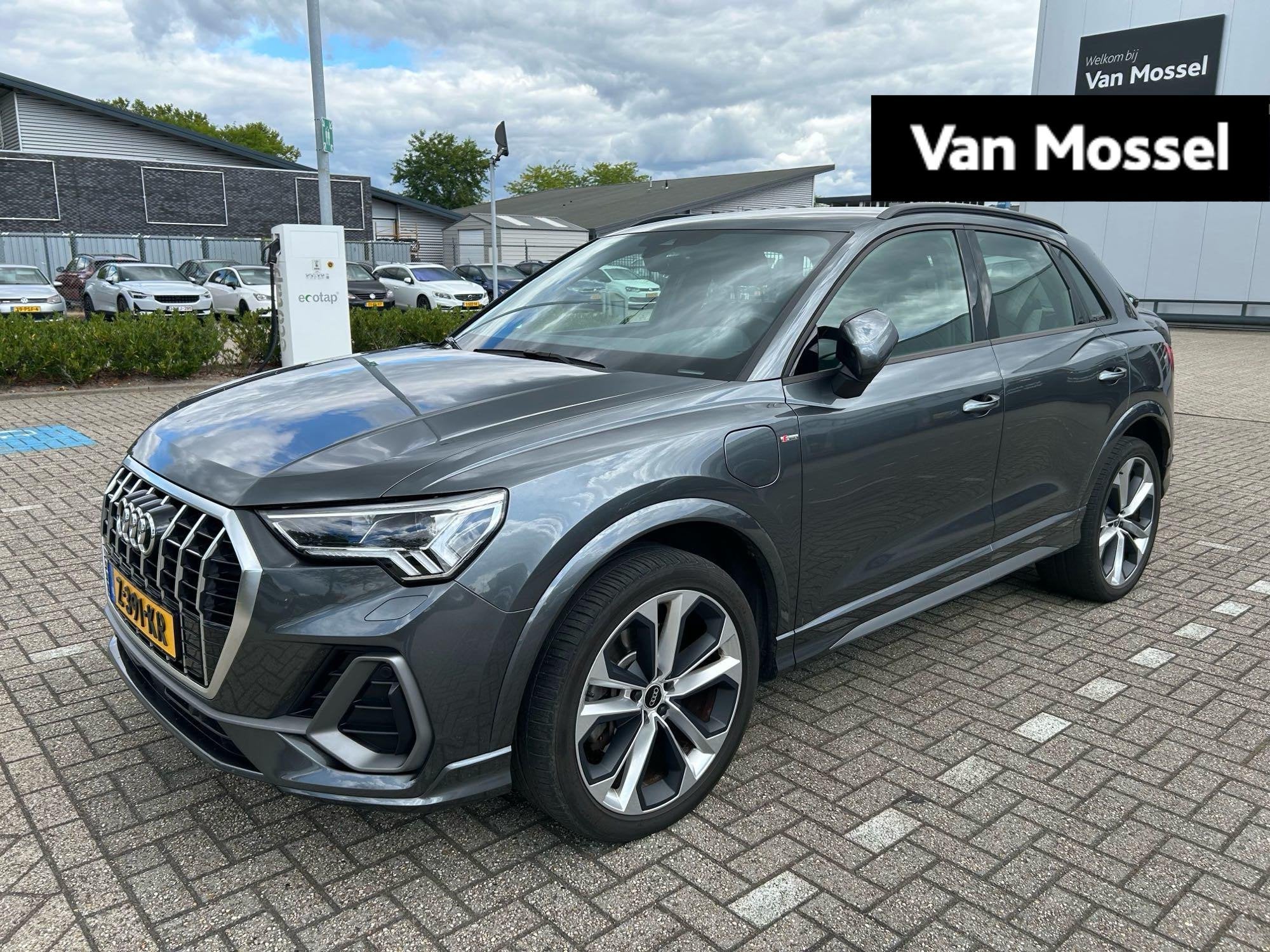 Audi Q3 45 TFSI e S edition | Navigatie | Camera | Stoelverw, Auto's, Audi, 12 maanden, Gebruikt, Automatische klimaatregeling