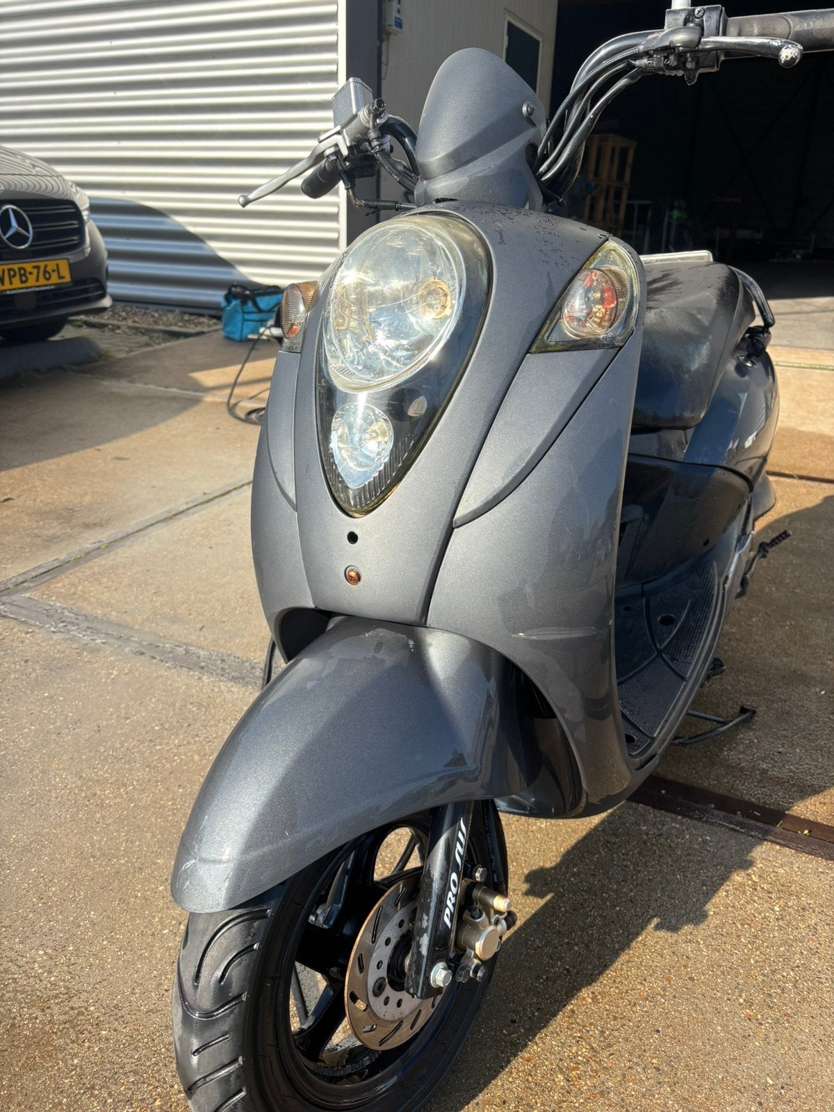 Sym mio 50, Fietsen en Brommers, Ophalen of Verzenden, Zo goed als nieuw, Benzine, Mio