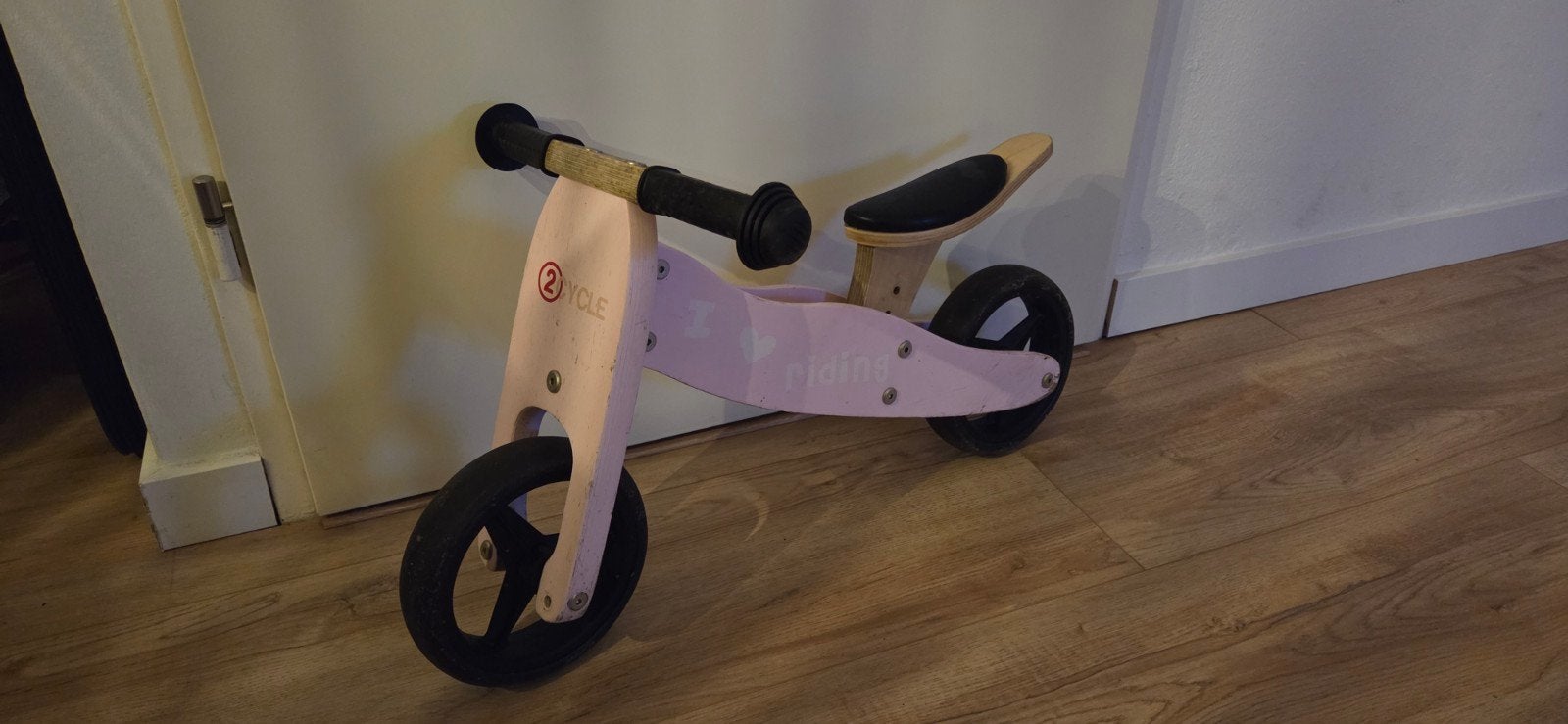 Loopfiets, 2 of 3 wielen, Kinderen en Baby's, Speelgoed | Buiten | Voertuigen en Loopfietsen, Ophalen, Gebruikt, Loopfiets