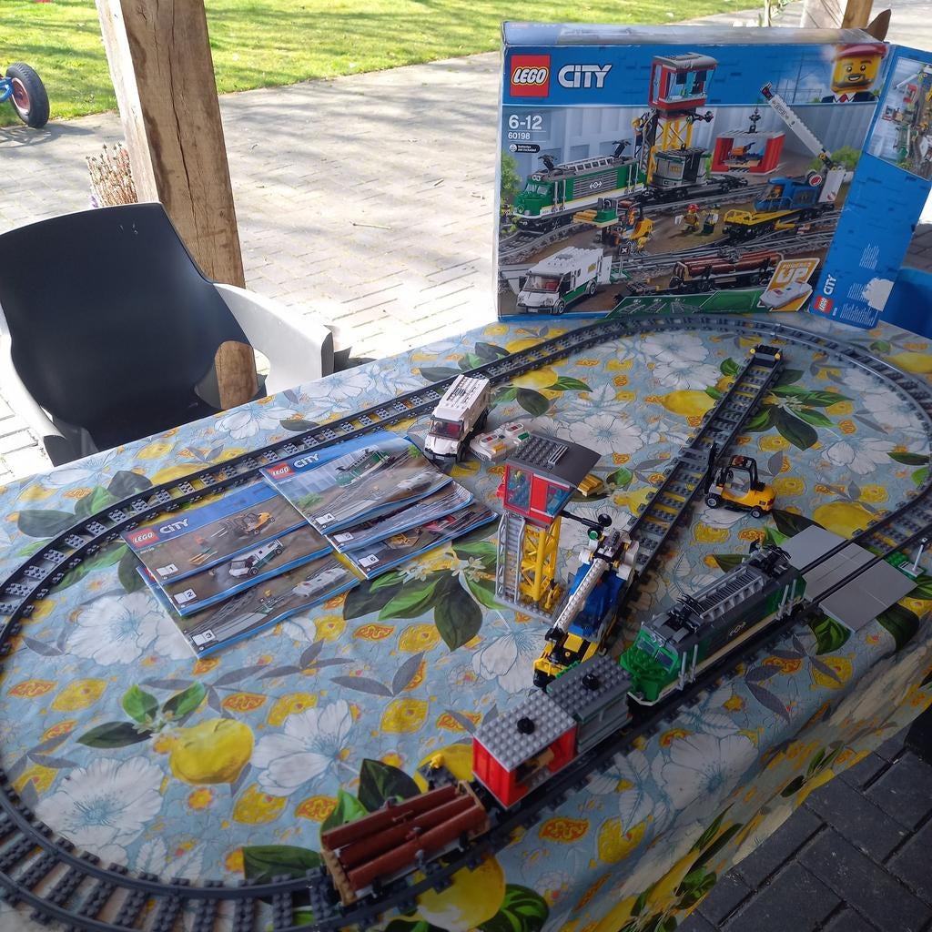 Lego goederen trein 60198, City, Lego, Ophalen of Verzenden, Zo goed als nieuw