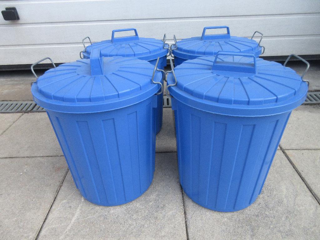 Plastic tonnen met deksel opbergdoos camping opbergton, Huis en Inrichting, Ophalen, Gebruikt, Minder dan 50 cm