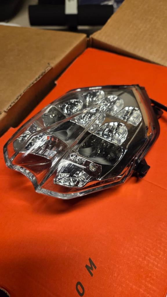 Triumph daytona en street triple achterlicht led helder, Motoren, Ophalen of Verzenden