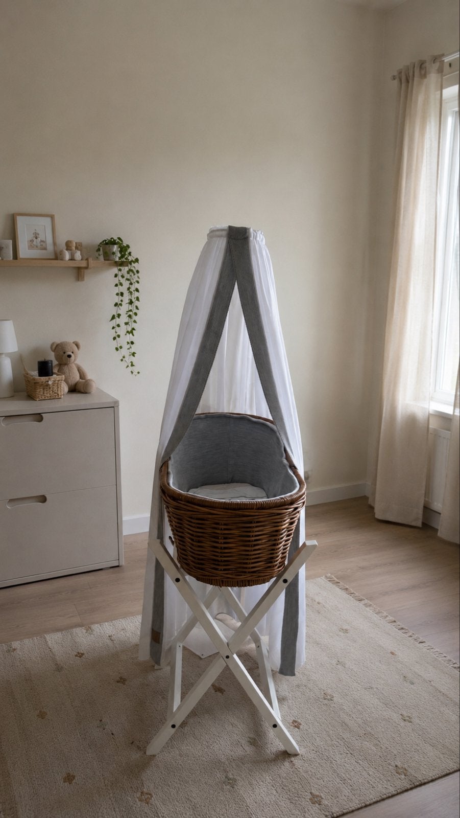 Rotan Wieg met Hemel - Zo goed als nieuw, Kinderen en Baby's, Babywiegjes en Ledikanten, Ophalen, Zo goed als nieuw, Wieg