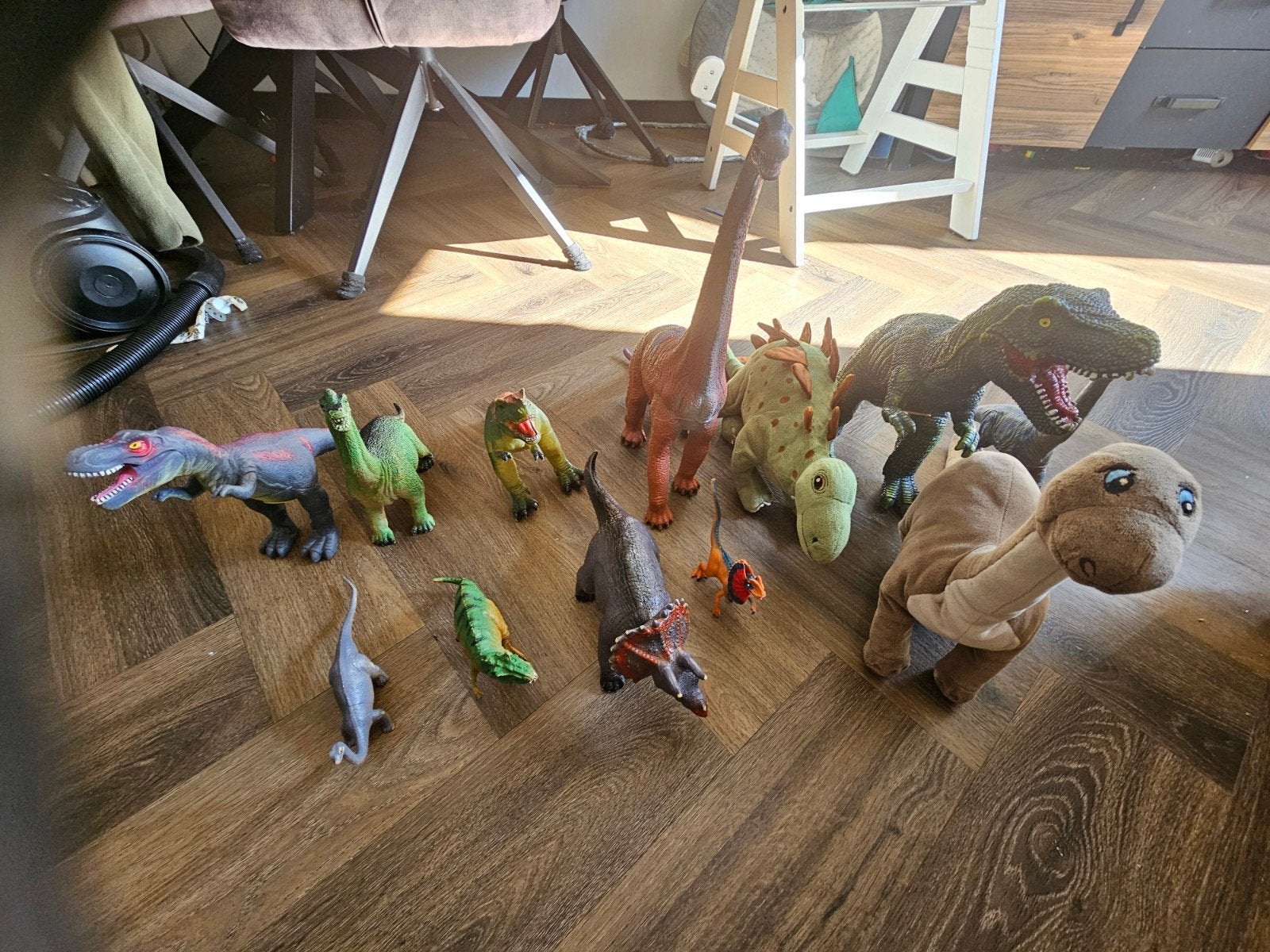 Dinosaurus speelgoed set - diverse figuren en knuffel, Ophalen of Verzenden, Gebruikt, Jongen of Meisje