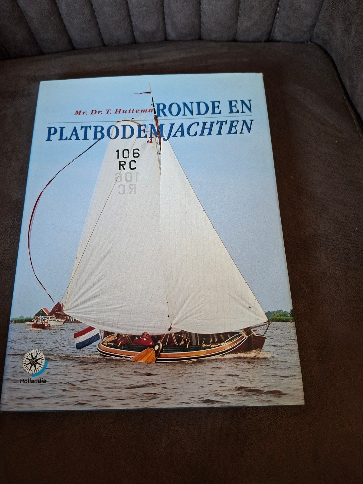 Ronde en Platbodemjachten - Dr. T. Huitema, Boeken, Ophalen of Verzenden, Gelezen, Mr. Dr. T. Huitema