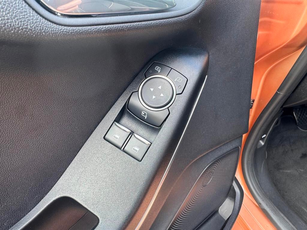 Ford Fiesta 1.0 EcoBoost Vignale Airco Cruise Panodak Automa, Gebruikt, Overige kleuren, Origineel Nederlands, Bedrijf