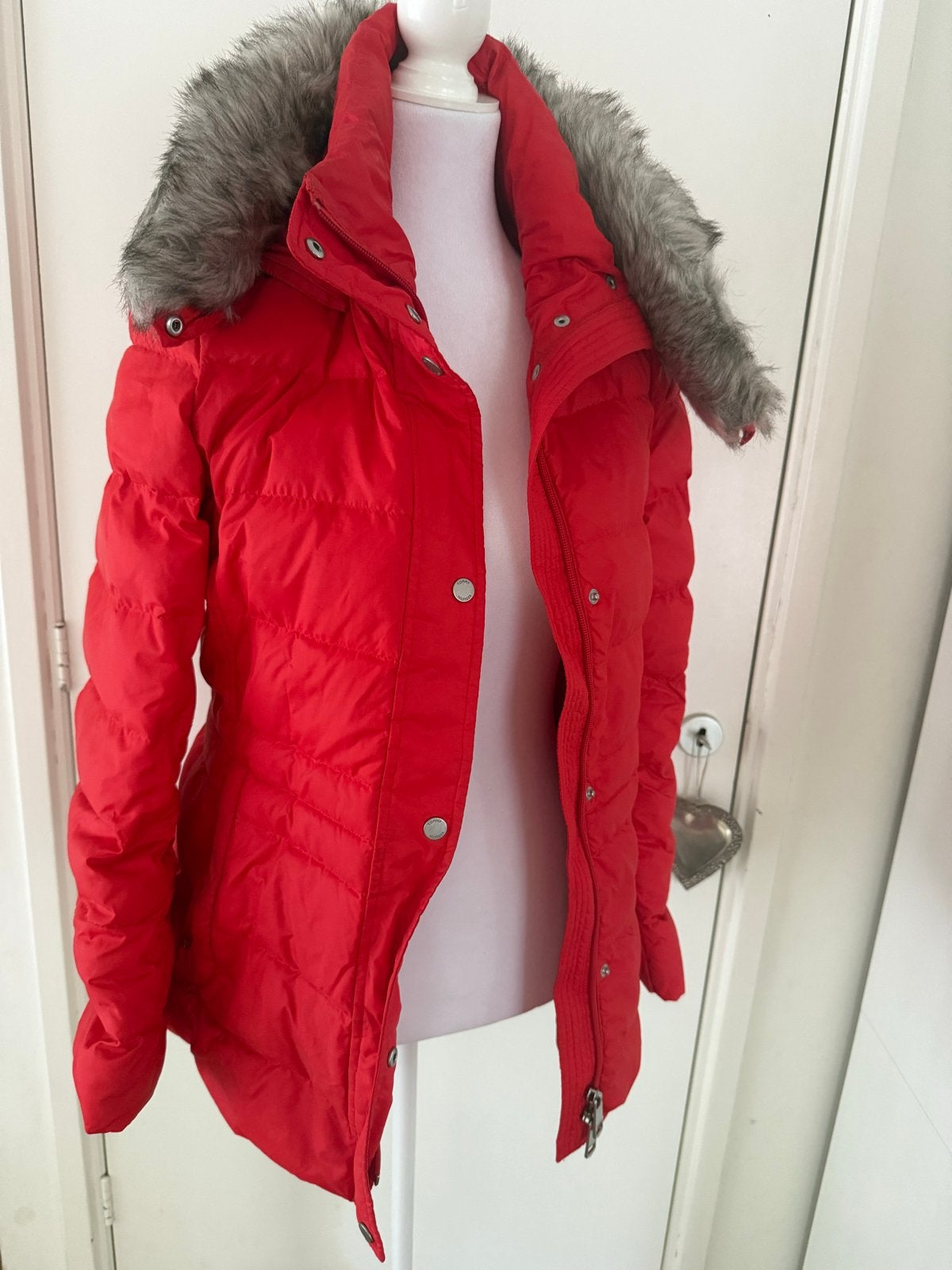 Mooie Rode Tommy Hilfiger jas mt S, Ophalen of Verzenden, Zo goed als nieuw, Maat 36 (S), Rood