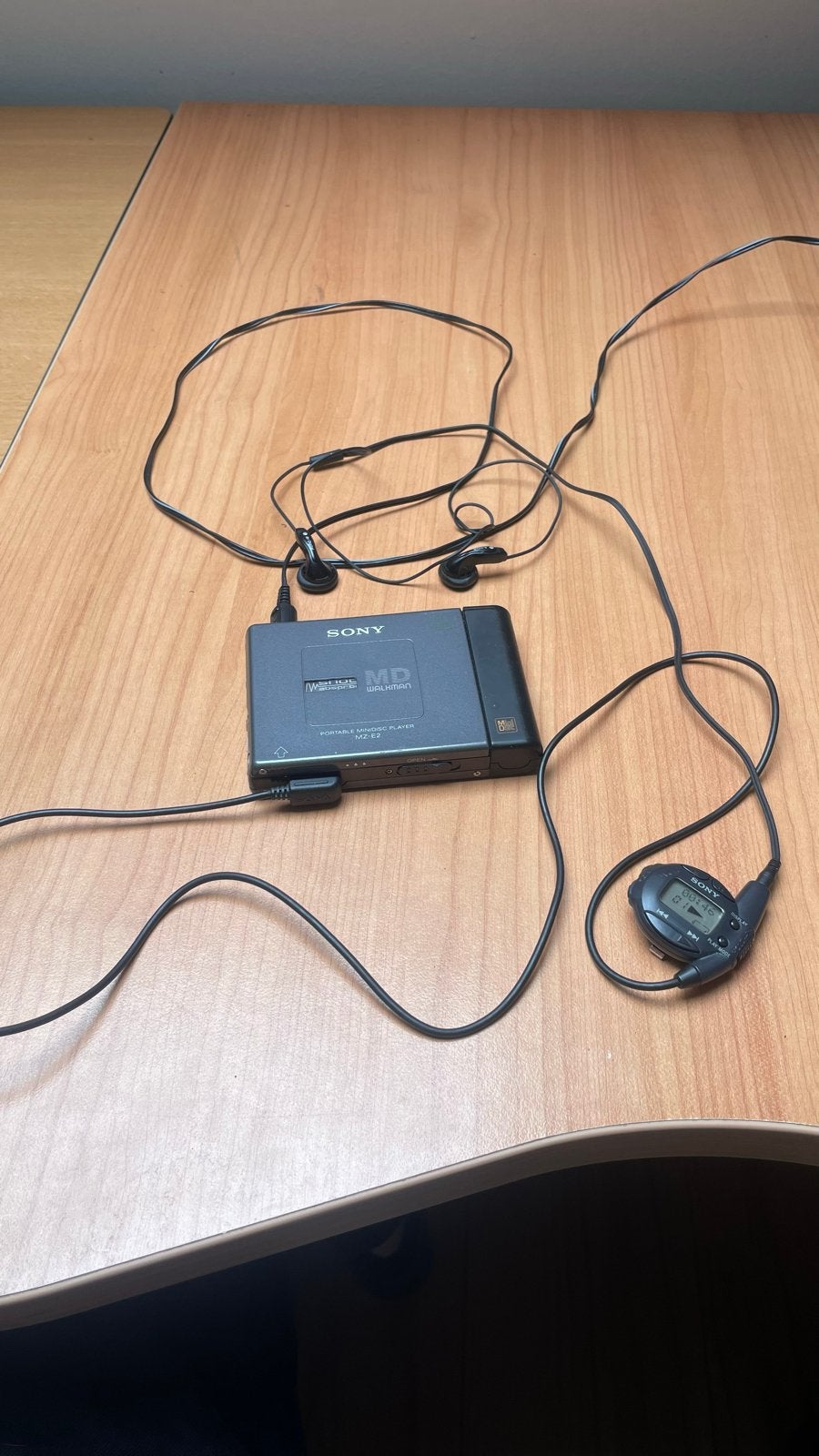 Sony MZ-E2 Minidisc Speler met Accu, Adapter en MD, Audio, Tv en Foto, Walkmans, Discmans en Minidiscspelers, Ophalen of Verzenden