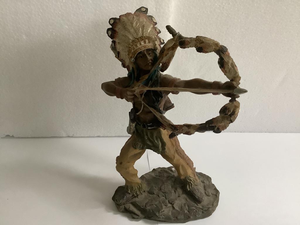 Indiaan indianen beeld beeldje american native indian jager, Antiek en Kunst, Ophalen of Verzenden