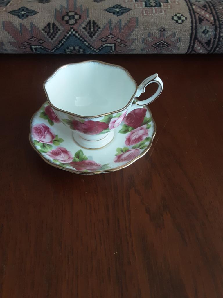 Royal Albert heren kop en schotel Old English Rose, Ophalen of Verzenden