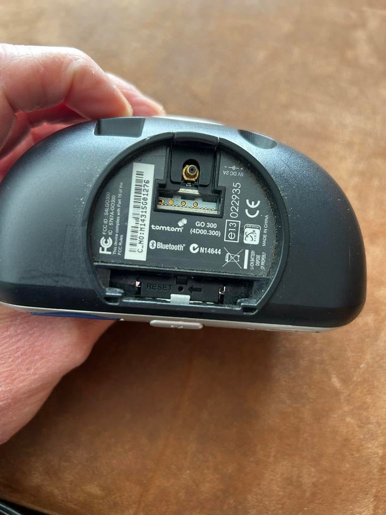 TomTom GO 300 GPS Navigatiesysteem, Auto diversen, Autonavigatie, Ophalen of Verzenden, Gebruikt
