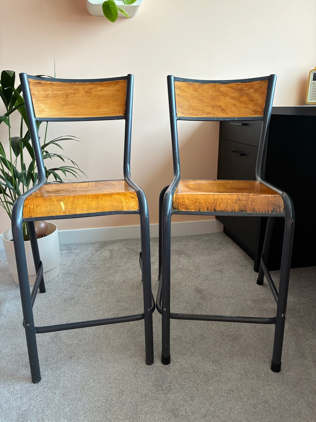 Set van 2 vintage schoolstoelen - Hout en metaal, Ophalen, Gebruikt, Twee, Overige kleuren