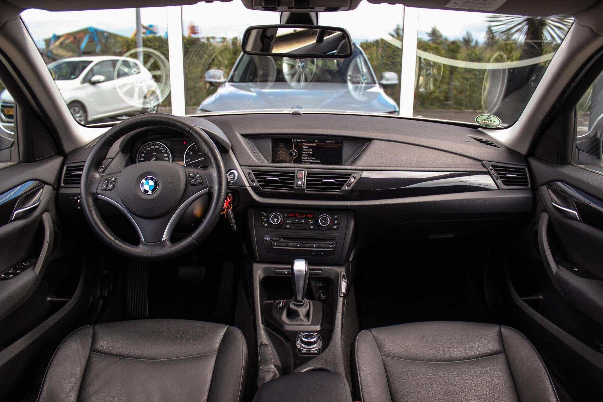 BMW X1 xDrive28i Executive | 2e eigenaar | Grootlichtassiste, Euro 5, Gebruikt, Zwart, 2996 cc