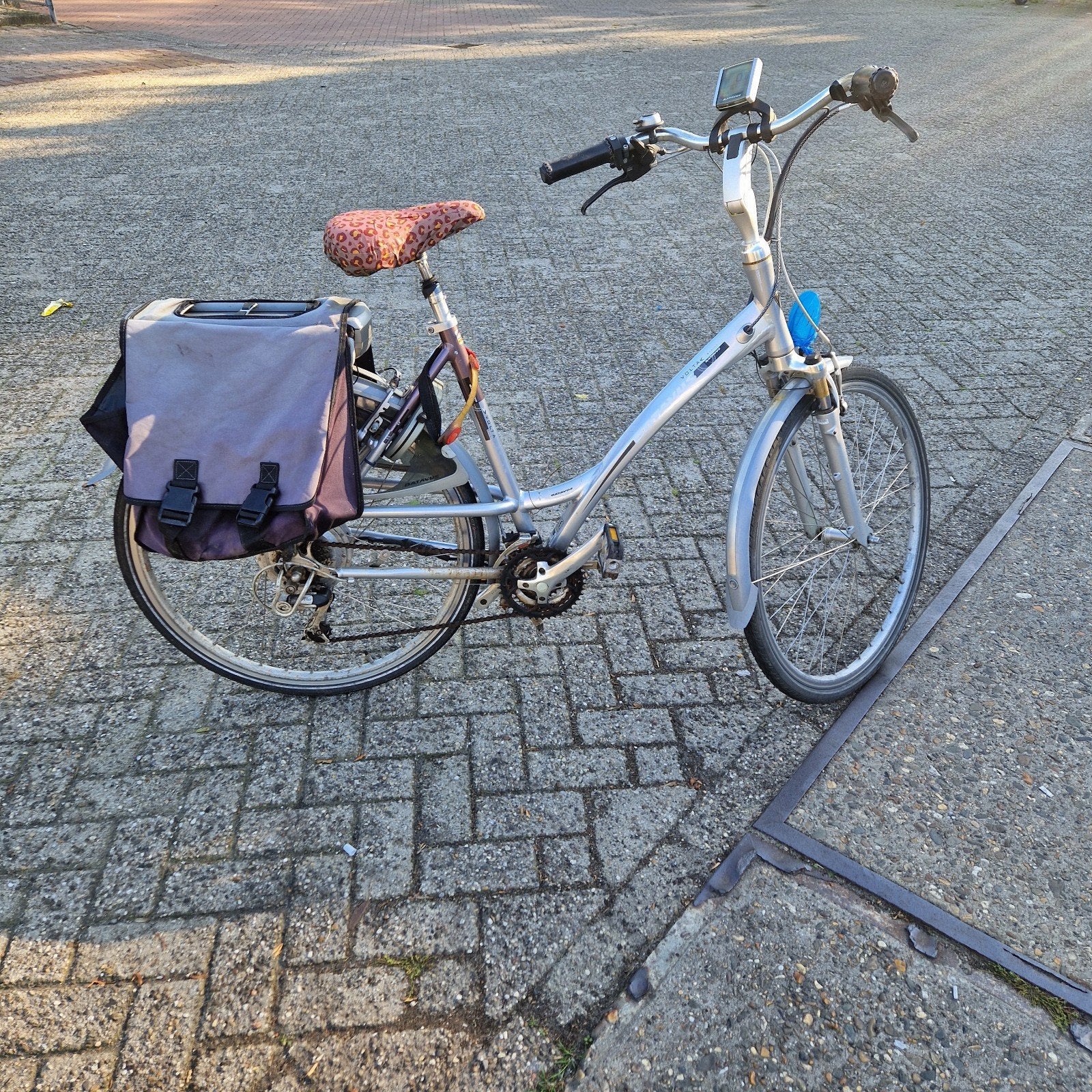 Batavus Voltak Sprint E-bike met fietstassen, Ophalen, Minder dan 30 km per accu, Gebruikt, Batavus
