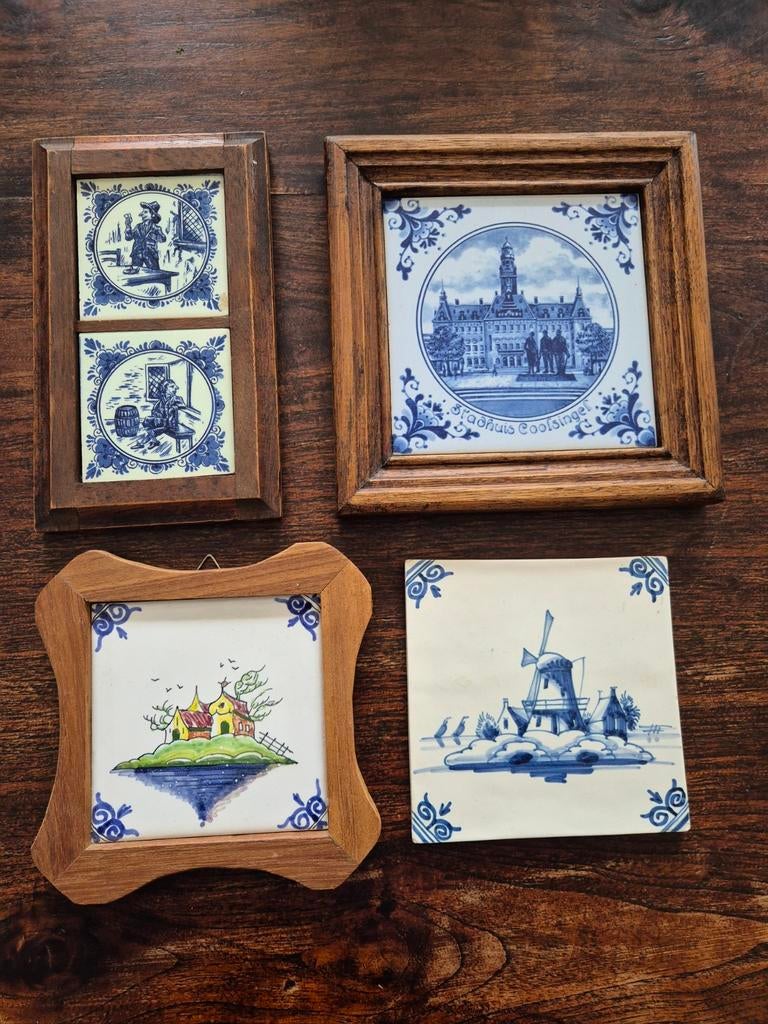 Delfts blauwe tegeltjes: Stadhuis, Molenlandschap & Figuren, Ophalen of Verzenden