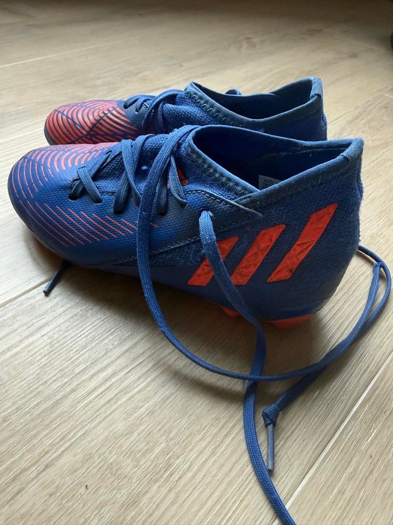 Voetbalschoentjes maat 32, Ophalen of Verzenden, Zo goed als nieuw, Schoenen