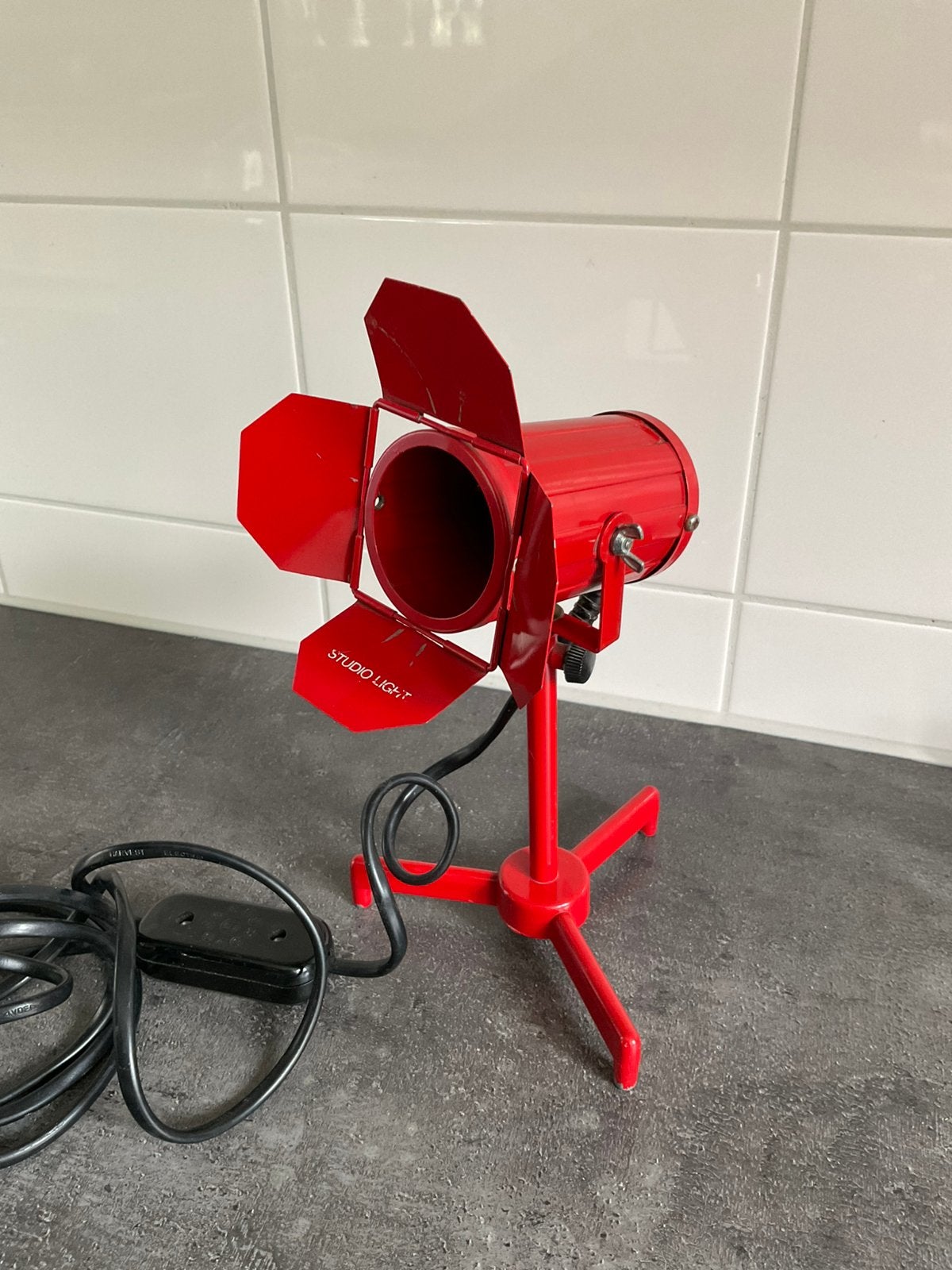 Rode studiolamp, Ophalen of Verzenden, Gebruikt, Metaal, Minder dan 50 cm