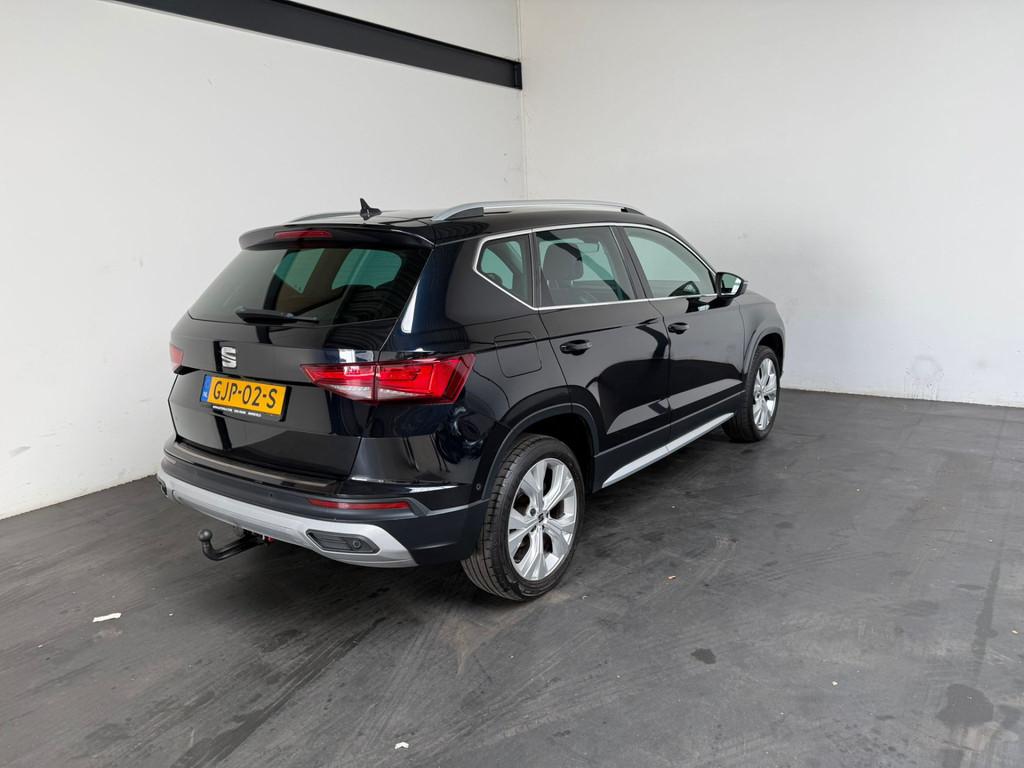SEAT Ateca 1.5 TSI Xperience Business Intense (bj 2021), Auto's, Seat, Euro 6, 4 cilinders, Ateca, Zwart