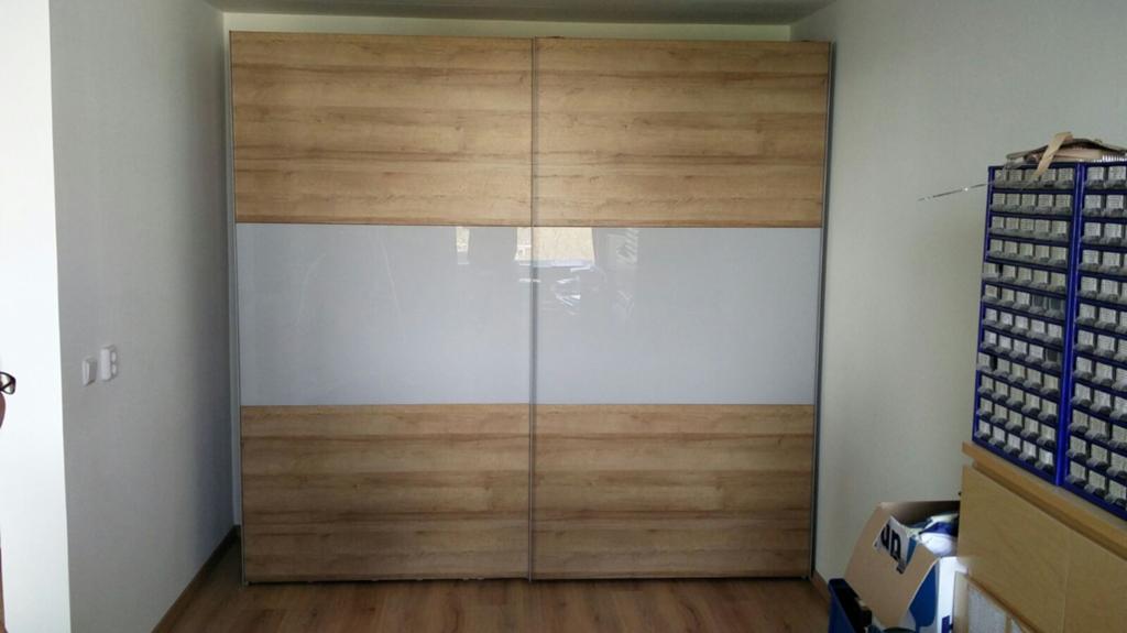 Seville schuifdeurkast, Ophalen, Gebruikt, Met plank(en), 200 cm of meer