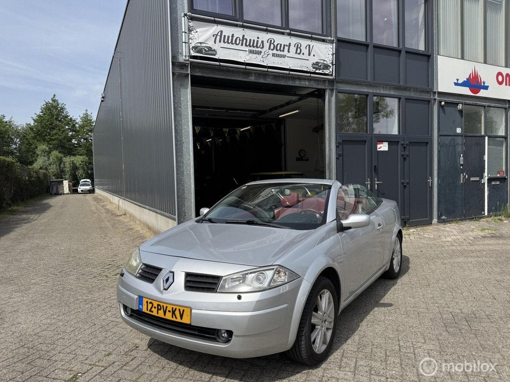 Renault Mégane Coupé-Cabriolet 2.0-16V Dynamique Airco! AP, Auto's, Renault, 1998 cc, 135 pk, Cabriolet, 4 stoelen