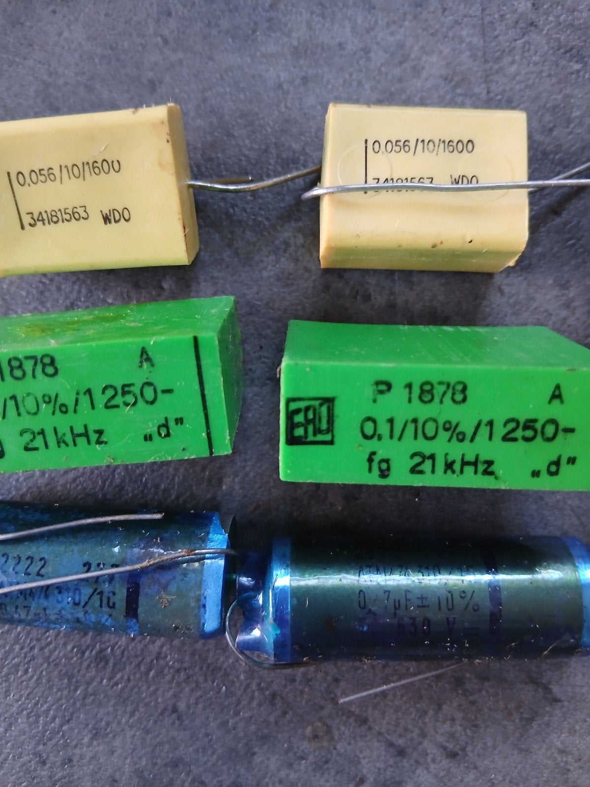 Condensators, Ophalen of Verzenden