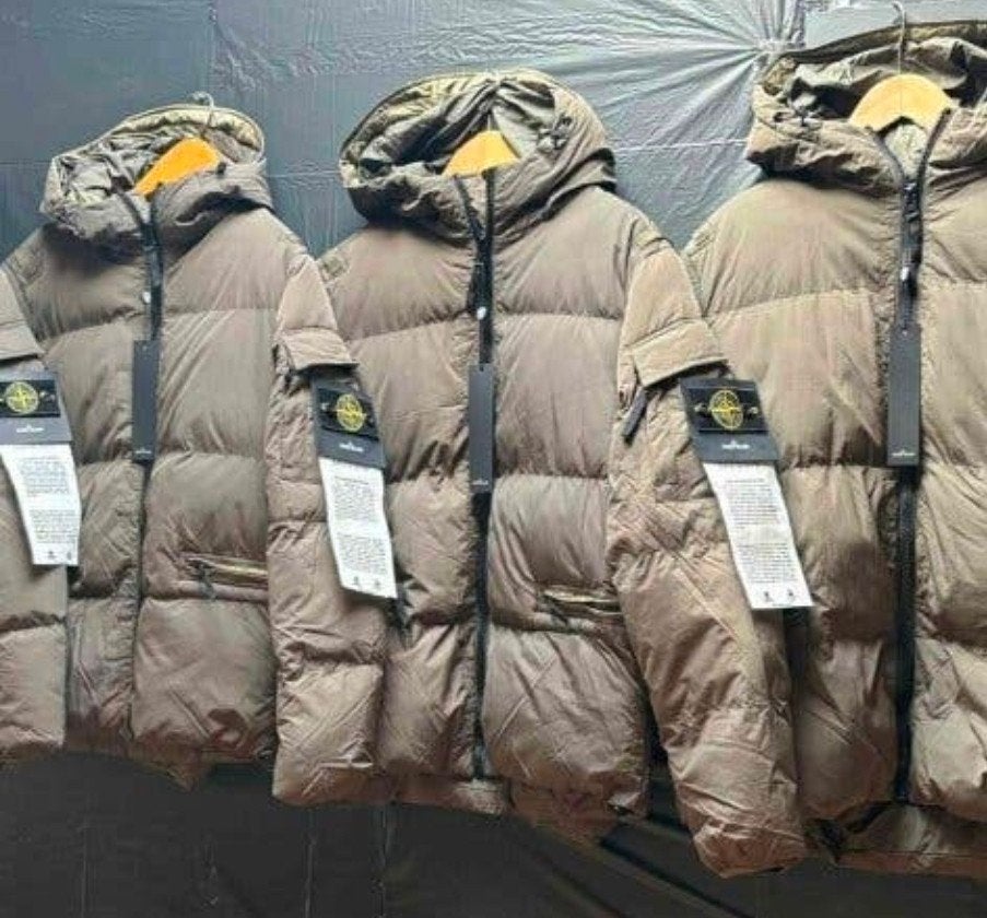 STONE ISLAND & MONCLER JASSEN + TRAININGSPAKKEN 
 STO, Ophalen of Verzenden, Nieuw, Overige maten, Zwart