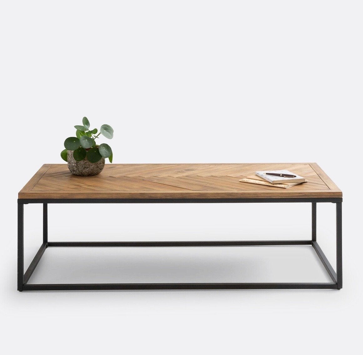 Salontafel met visgraatmotief en metalen onderstel 120x60x40, Ophalen, 100 tot 150 cm, 50 tot 100 cm, Zo goed als nieuw