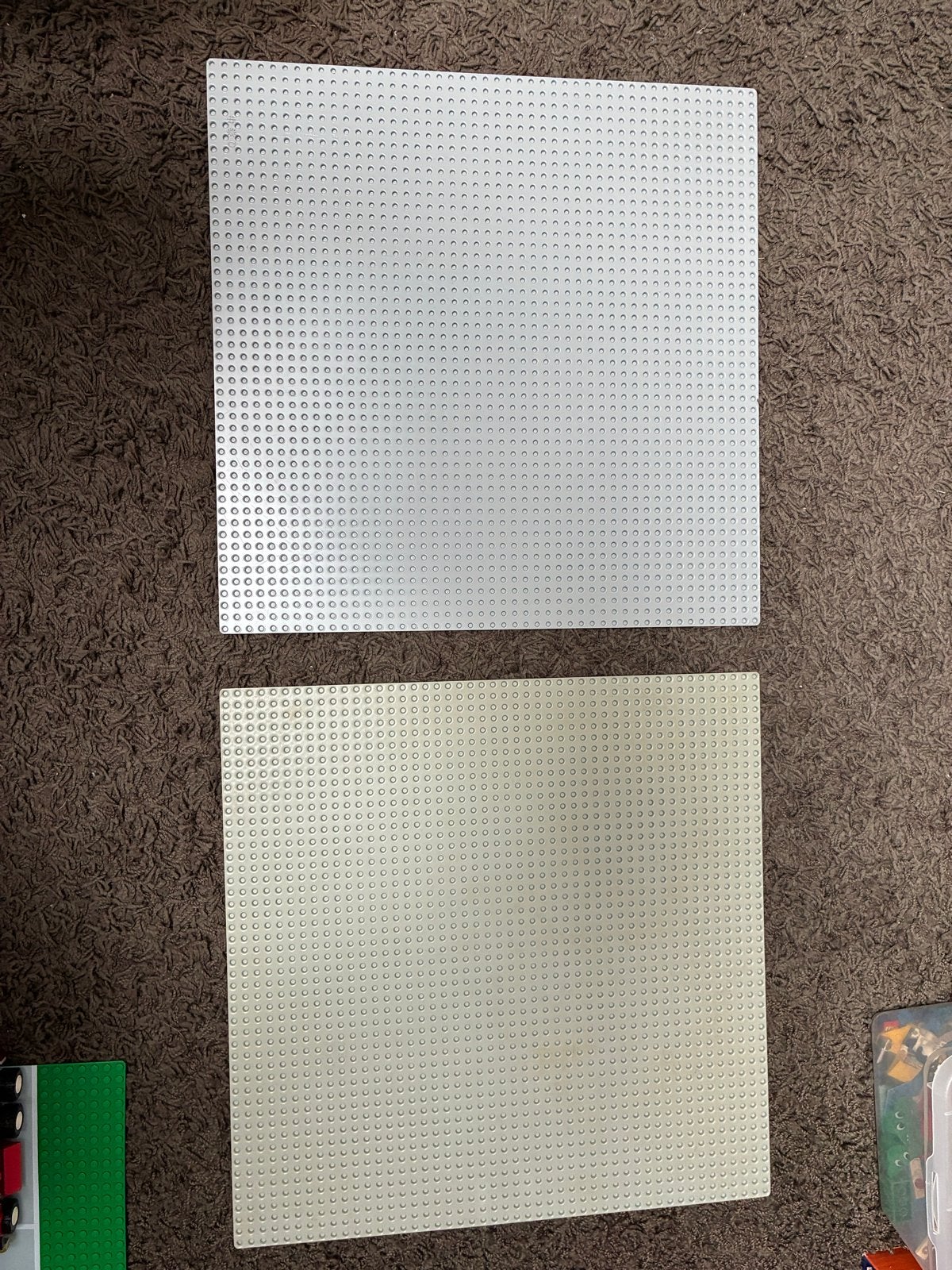 2 LEGO bouwplaten - wit en zandkleurig, Ophalen of Verzenden, Gebruikt, Overige merken