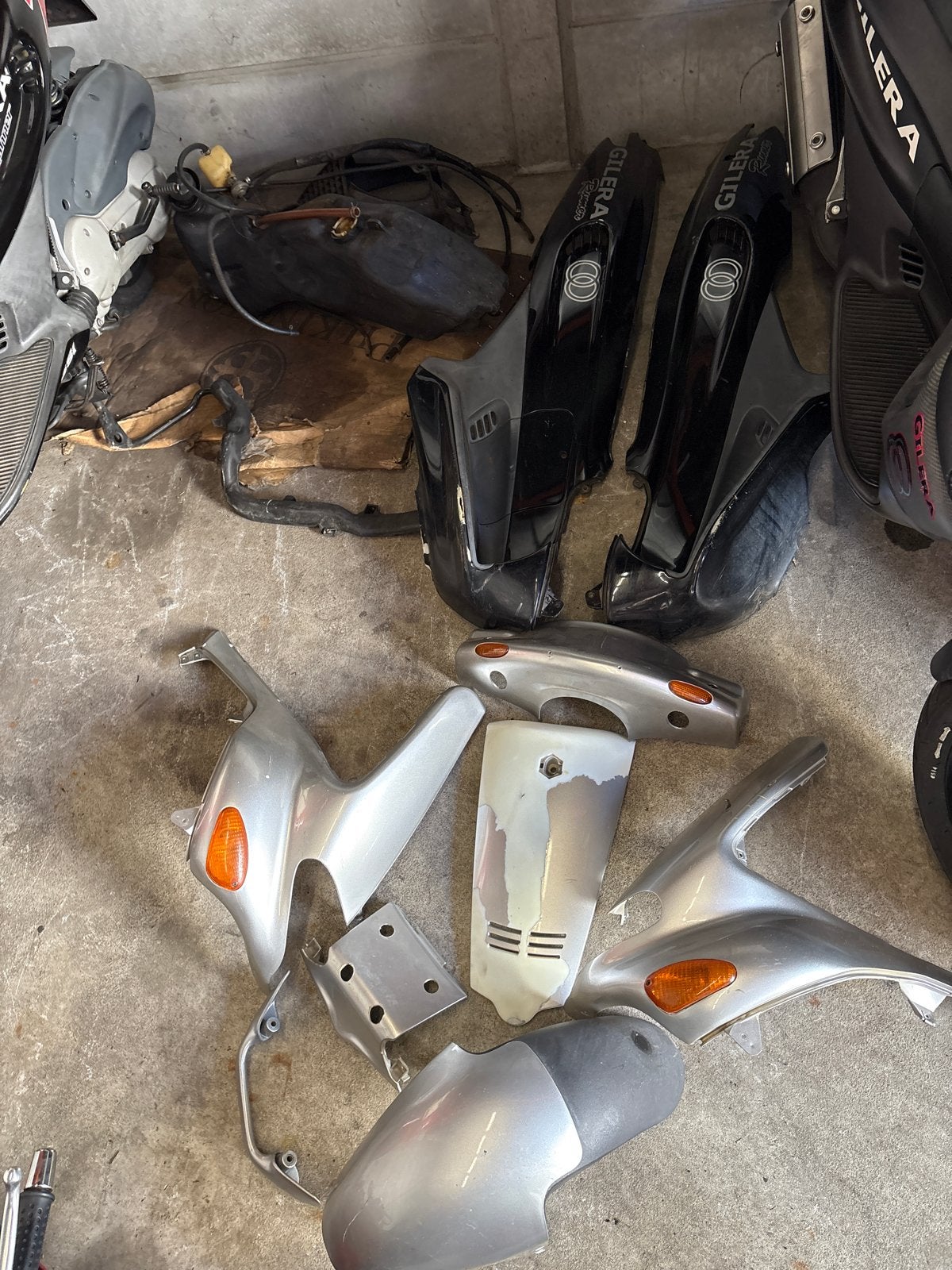 Gilera Runner 50/125/180/200cc Kappenset - Gebruikt, Ophalen of Verzenden, Gebruikt, Kap, Overige merken