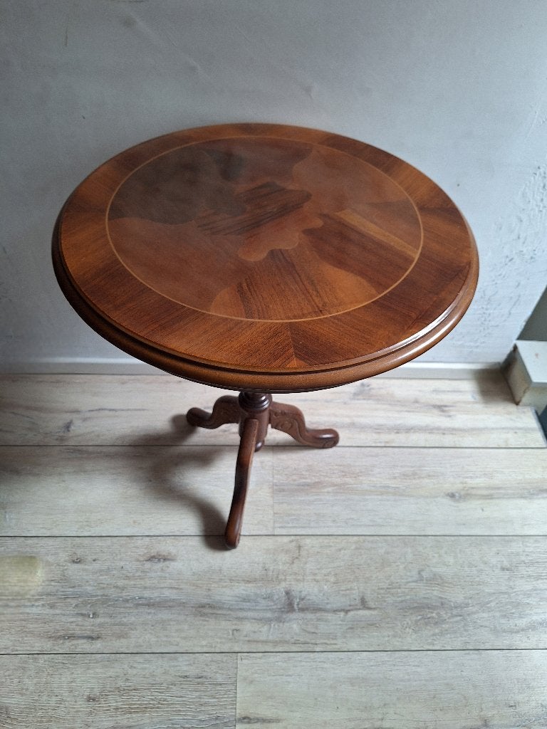 Wijn/ bijzet tafel met ingelegd blad, Ophalen