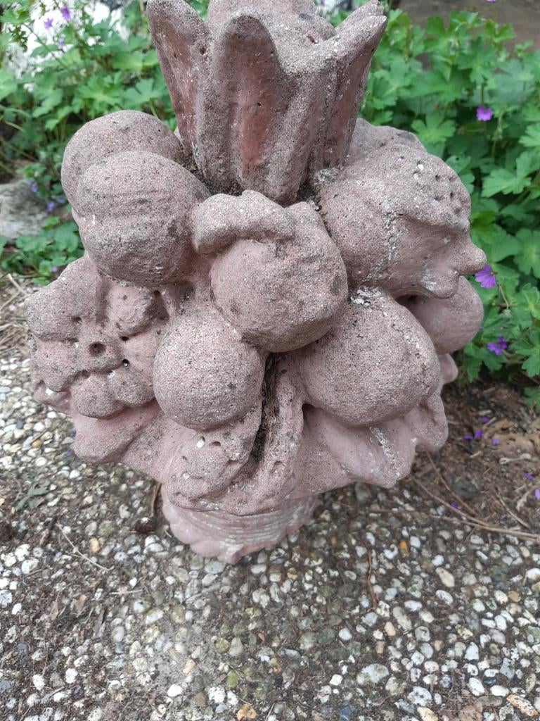 BETONNEN FRUIT/BLOEM STUK., Ophalen