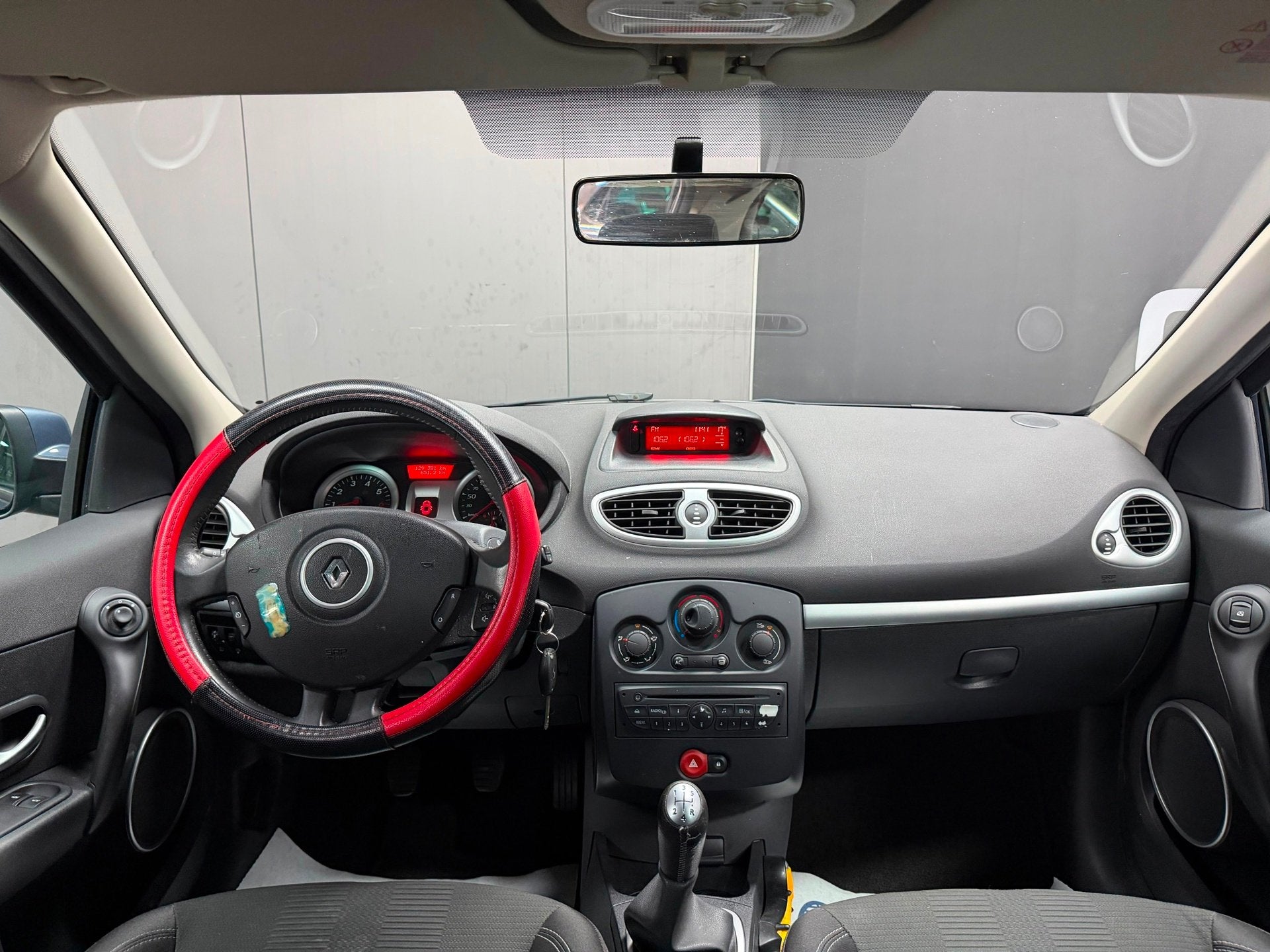 Renault Clio 1.2 TCe Collection | Trekhaak | Airco | Cruise, Voorwielaandrijving, Euro 5, Gebruikt, 4 cilinders