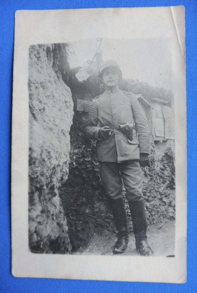 Duitse WO1 Foto Soldaat met Stahlhelm in loopgraaf (D), Verzenden, Landmacht, Duitsland, Overige typen