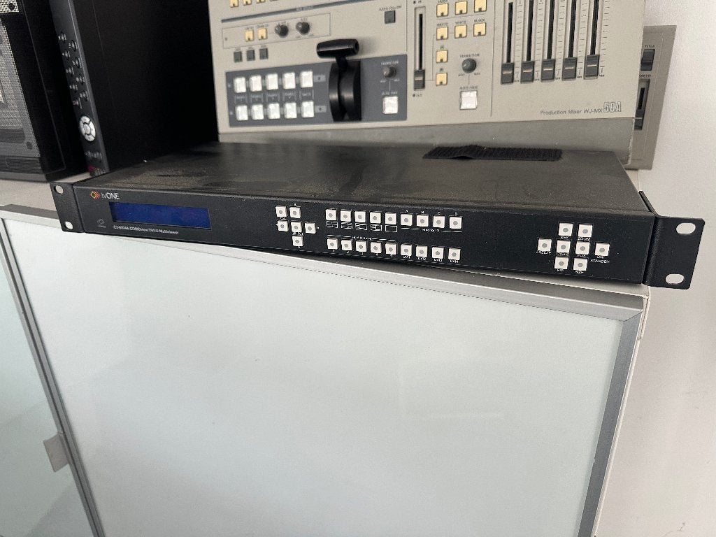 TV-ONE C2-6104A DVI SCALER, Ophalen of Verzenden