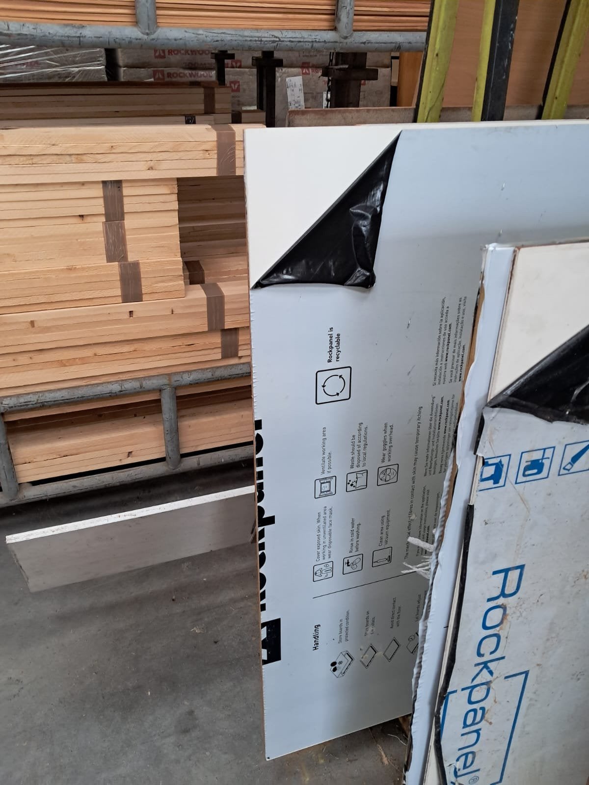 Partij Rockpanel platen Ral 9010, Ophalen, Zo goed als nieuw