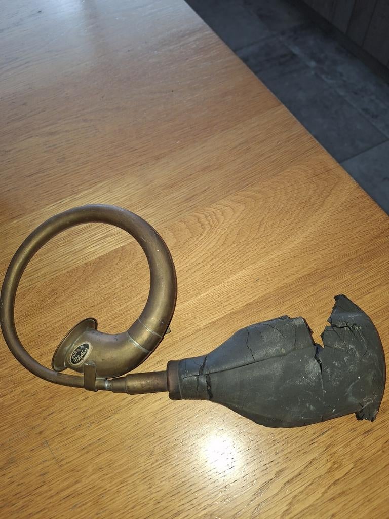 Oude koperen toeter met rubberen balg, Ophalen of Verzenden